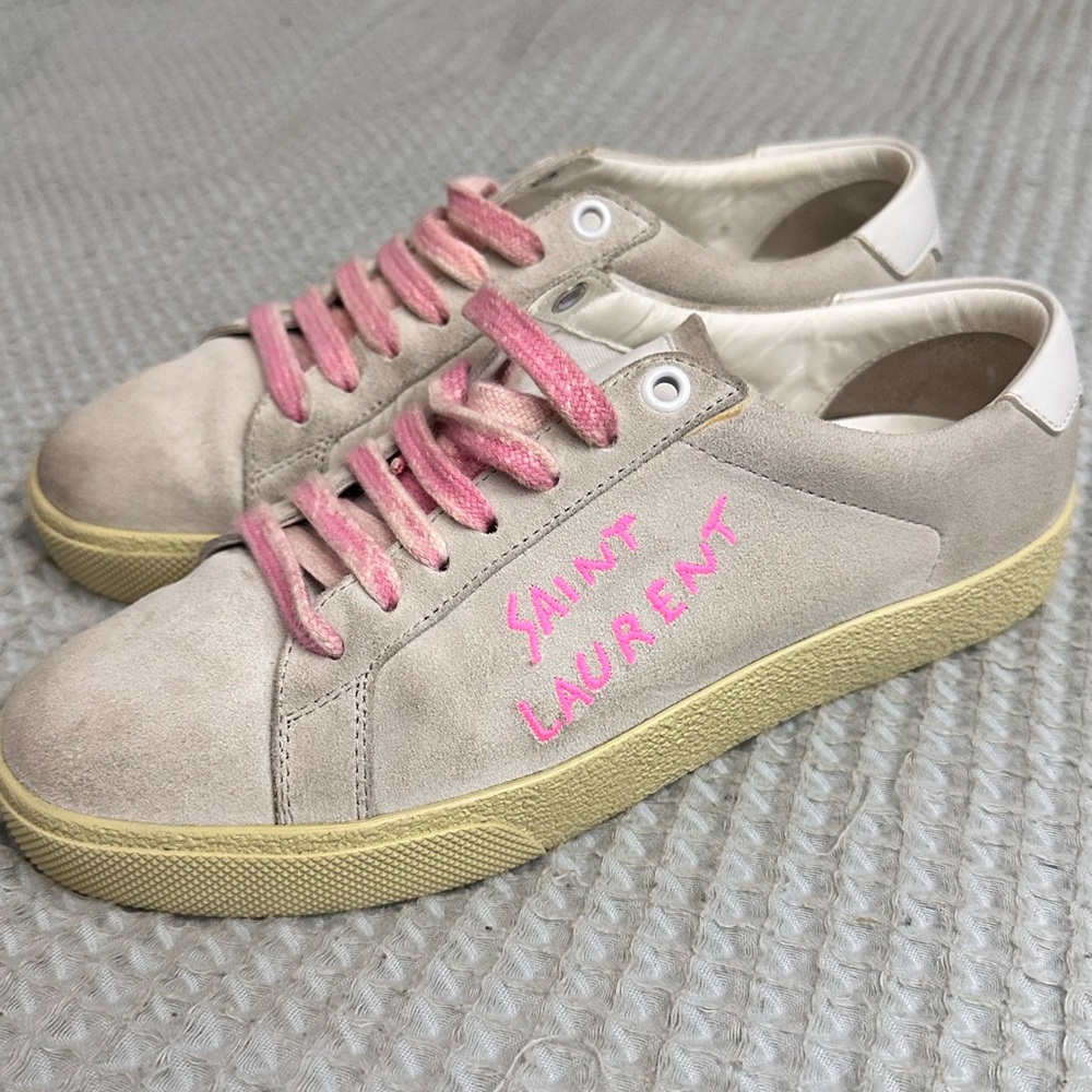 Distressed LOOK Authentic Yves Saint Laurent YSL Women's Beige and Pink Sneakers
